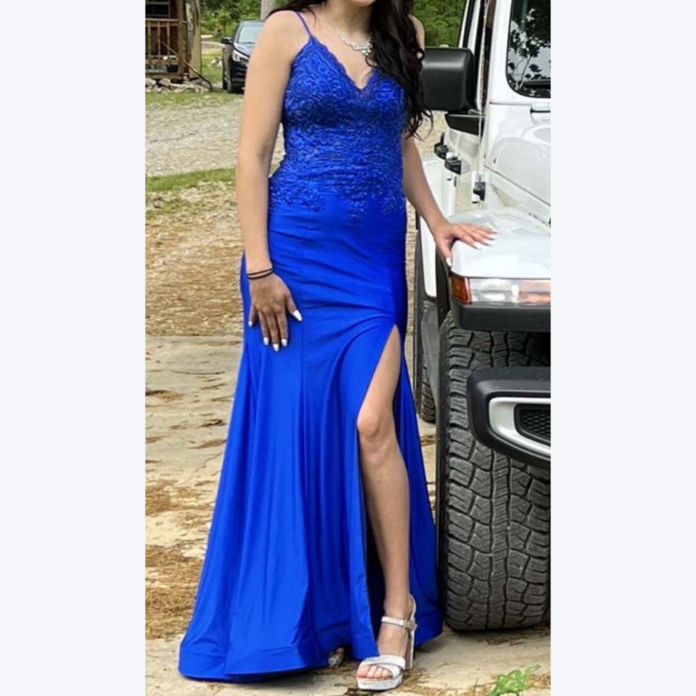 Prom dress - Picture 3 of 3